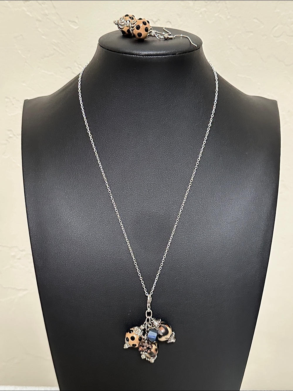 Cluster Charm Pendant 925 Silver Chain Necklace & Matching Drop Earring Set